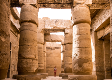 turystka w Luxor w Egipcie